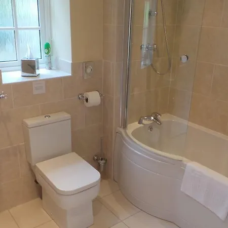 High Dalby House Cottages * 피커링
